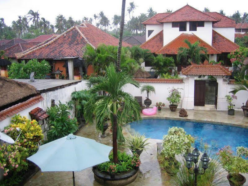 Ombak Putih Bungalows Hotel นูซาดูอา ภายนอก รูปภาพ
